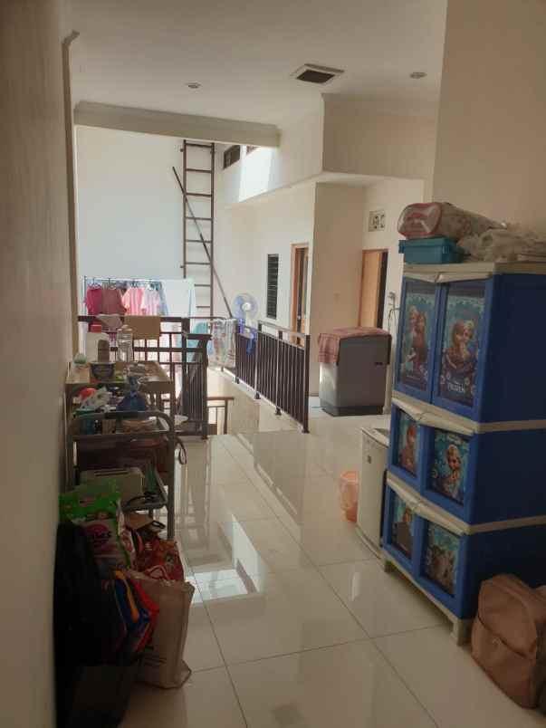 dijual rumah danau indah