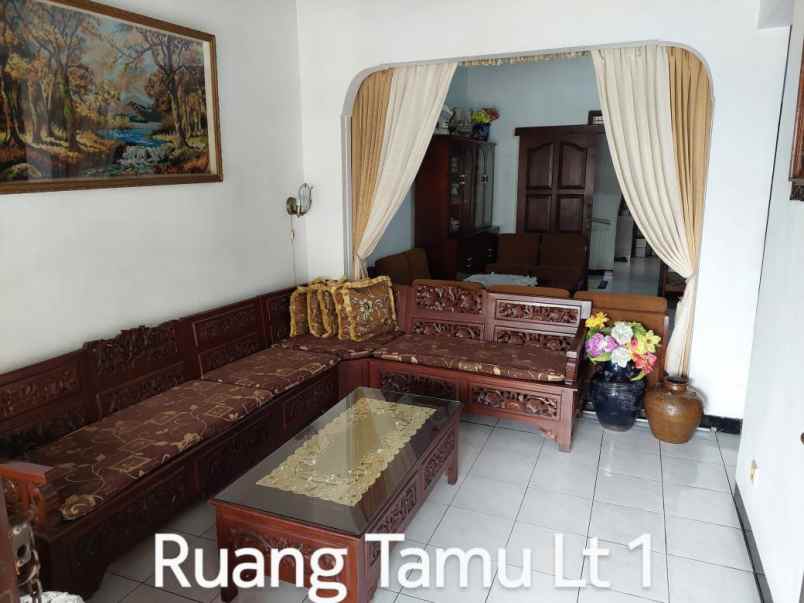 dijual rumah danau sentani timur sawojajar