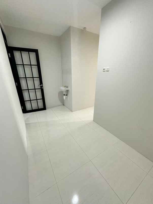 dijual rumah darmo indah selatan minimalis 1 lantai