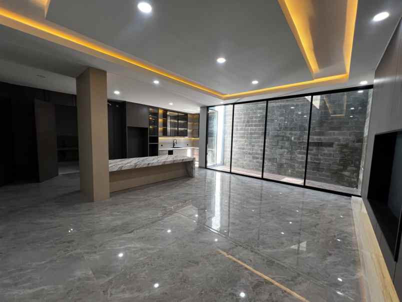 dijual rumah de louvre wisata bukit mas ii