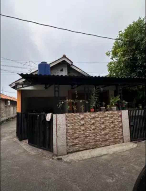 dijual rumah de sanctuary