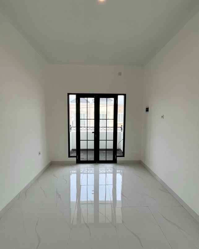 dijual rumah dekat alun alun gdc depok