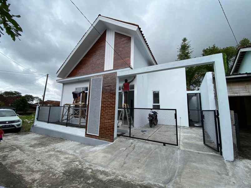 dijual rumah dekat rsud sleman