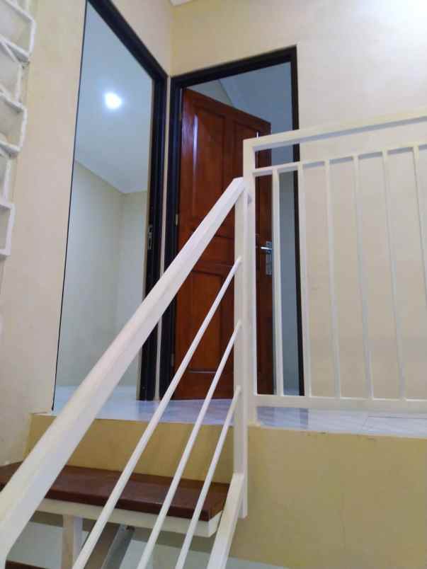 dijual rumah depok timur