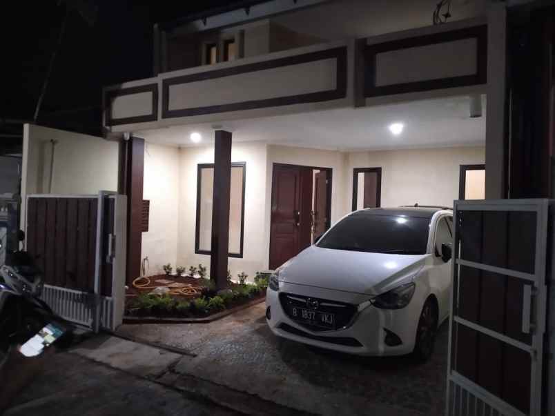 dijual rumah depok timur