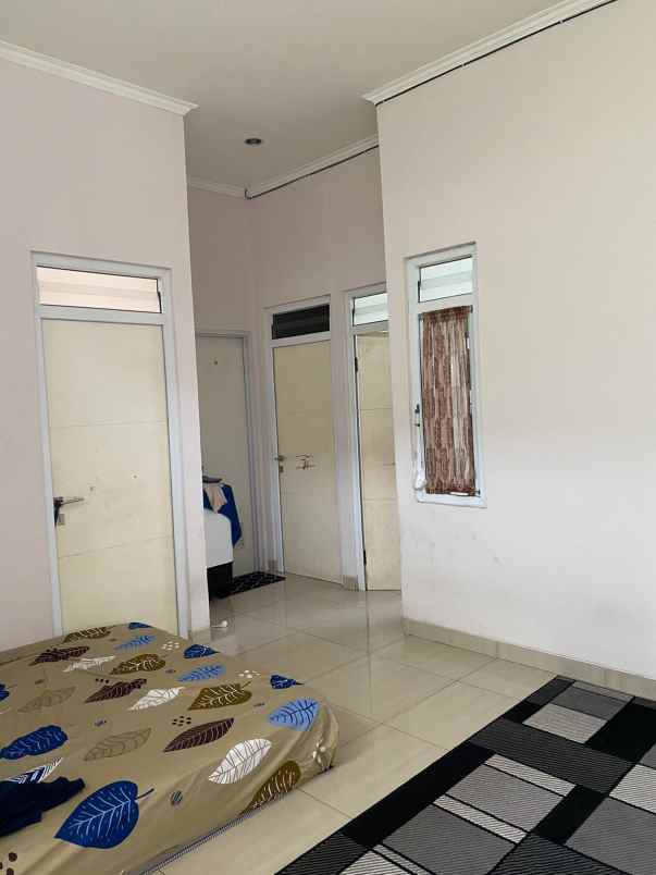 dijual rumah di bukit golf cibubur