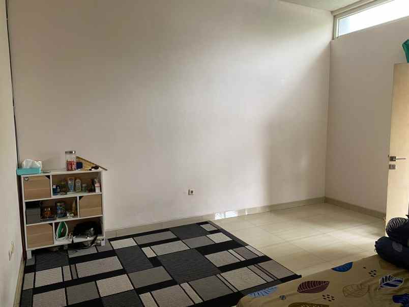 dijual rumah di bukit golf cibubur