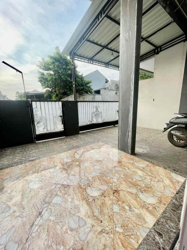 dijual rumah di cinere residence siap huni