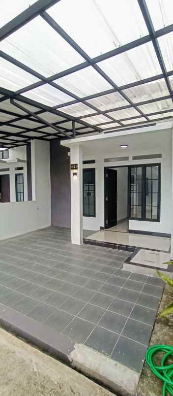 dijual rumah di depok