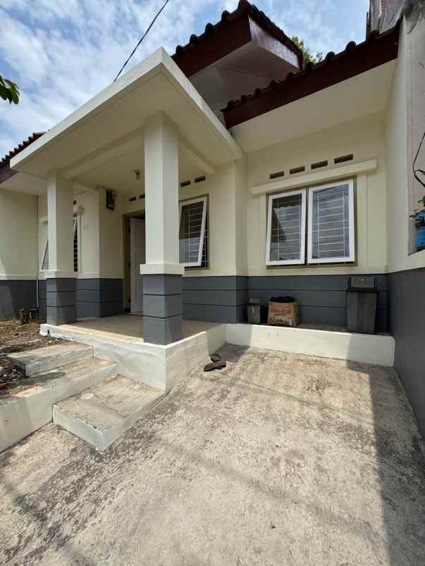 dijual rumah di griya asri cahaya cipageran cimahi