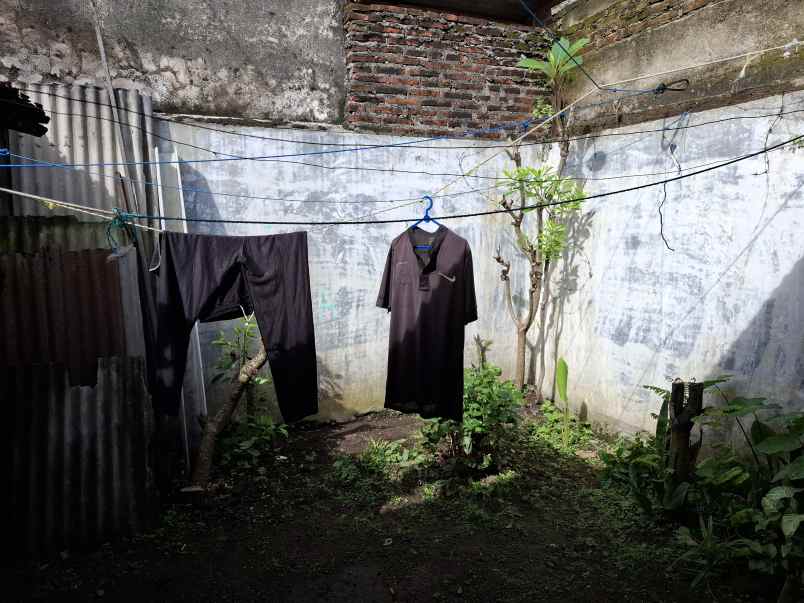 dijual rumah di perumahan griya mangli indah jember