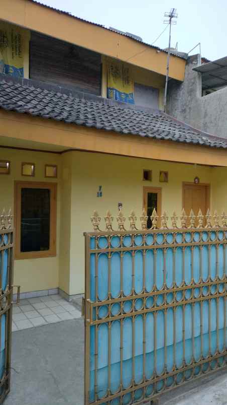 dijual rumah di perumahan harapan jaya ii