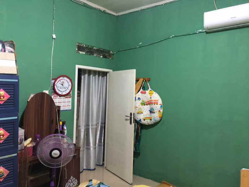 dijual rumah diover kredit rumah semi