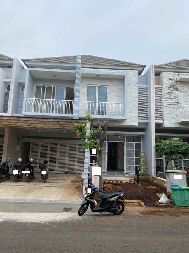 dijual rumah gading orchard