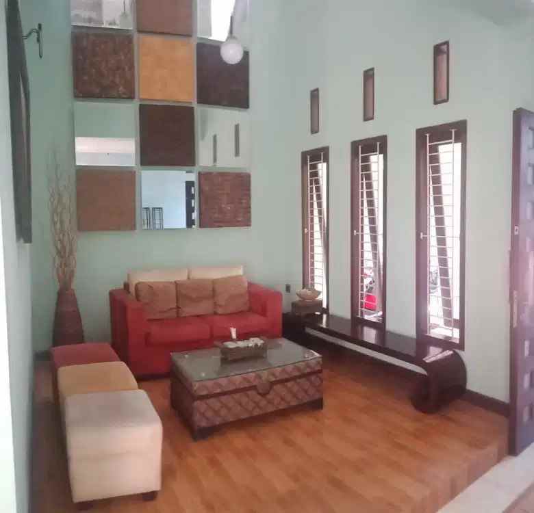 dijual rumah gayungsari barat