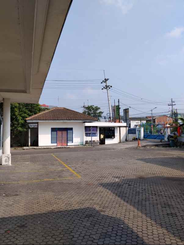 dijual rumah gedangan