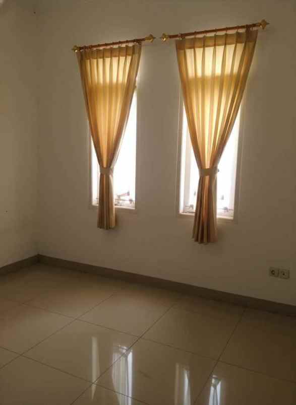 dijual rumah gegerkalong hilir ciwaruga