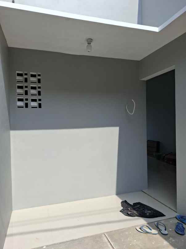 dijual rumah grafika