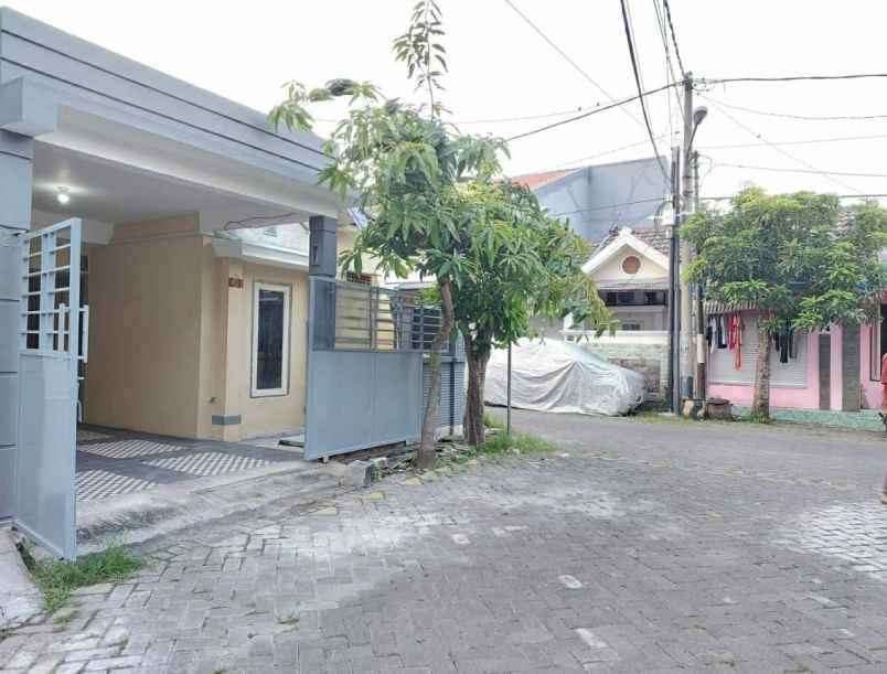 dijual rumah graha kencana pakal