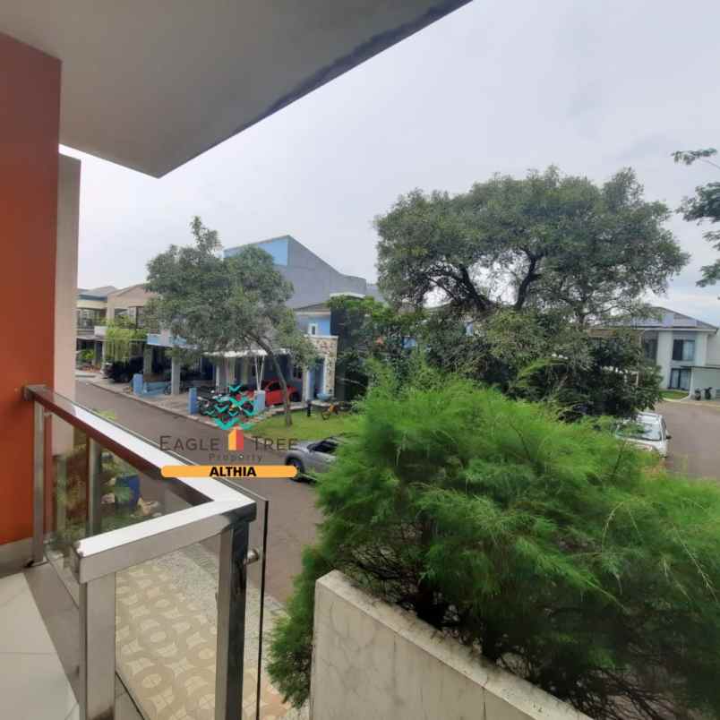 dijual rumah graha raya