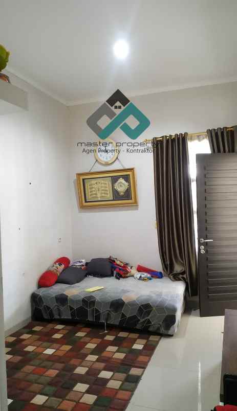 dijual rumah grand sharon