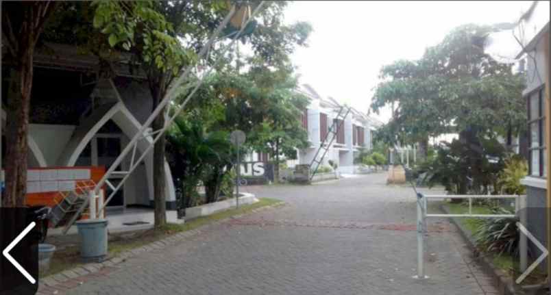 dijual rumah green semanggi mangrove