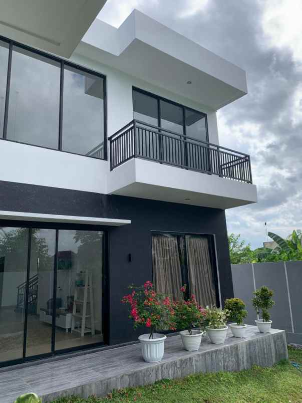 dijual rumah greenlot munggu bali