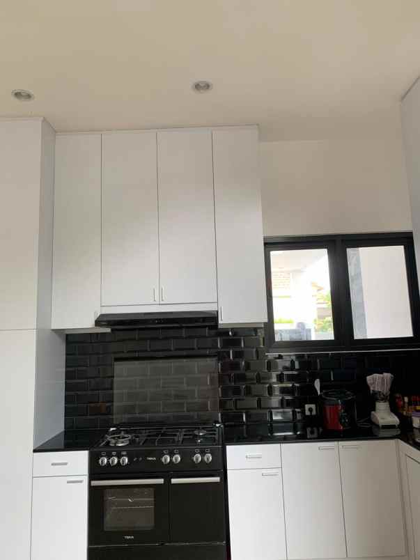 dijual rumah greenlot munggu bali