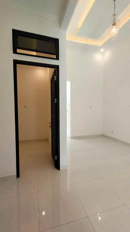 dijual rumah griya loka bsd city tangsel