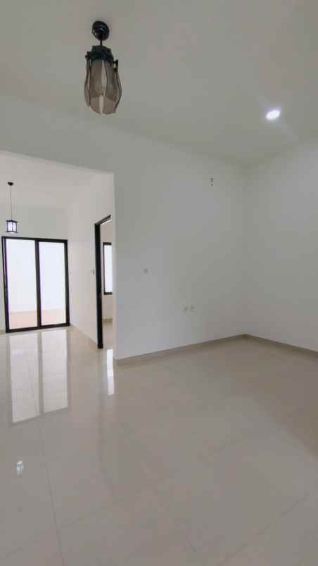 dijual rumah griya loka bsd city tangsel