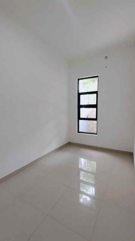 dijual rumah griya loka bsd city tangsel