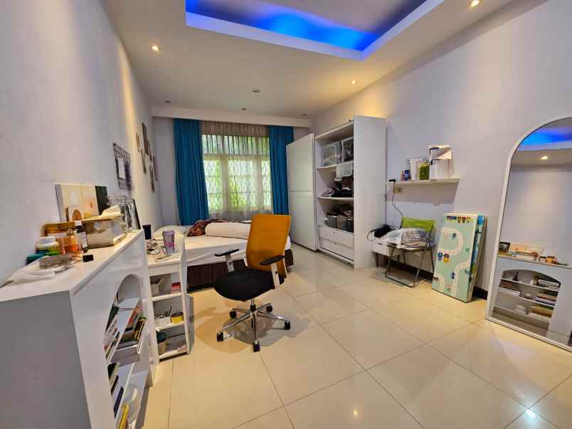 dijual rumah grogol selatan