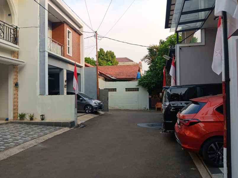 dijual rumah gs17