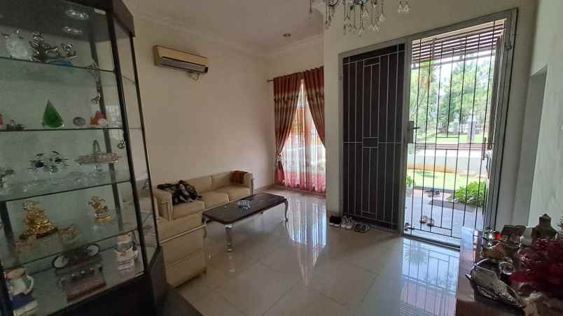 dijual rumah harapan indah cluster