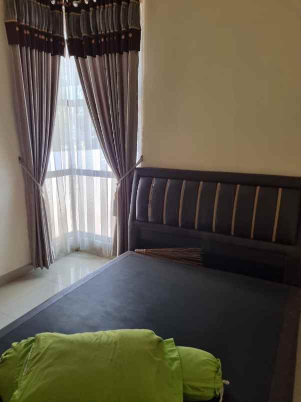 dijual rumah harapan indah cluster