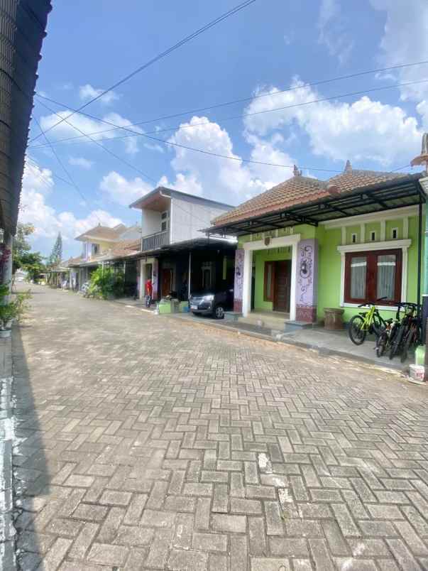 dijual rumah imogiri barat