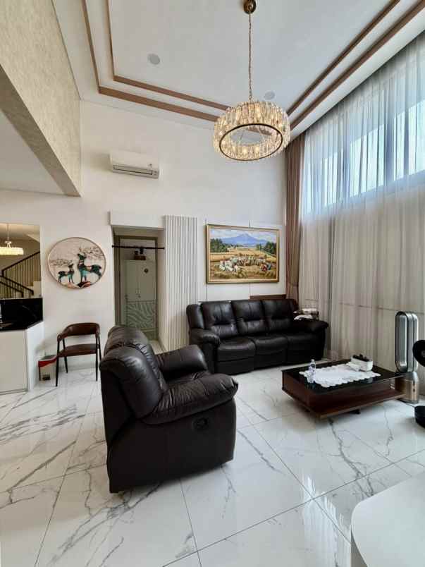 dijual rumah jakarta garden city