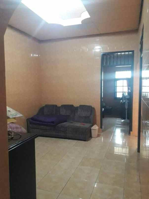 dijual rumah jakbar 850jt shm