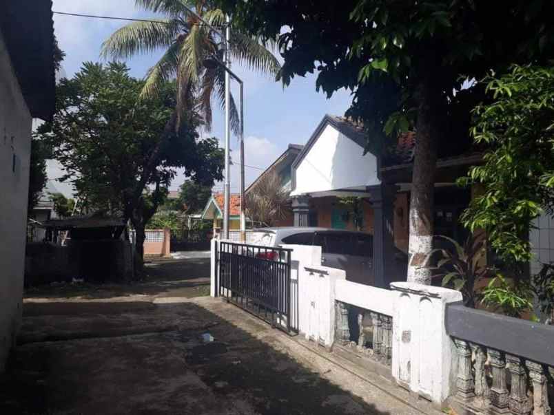 dijual rumah jakbar 850jt shm