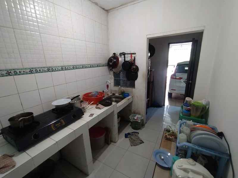 dijual rumah jalan bukit rivaria