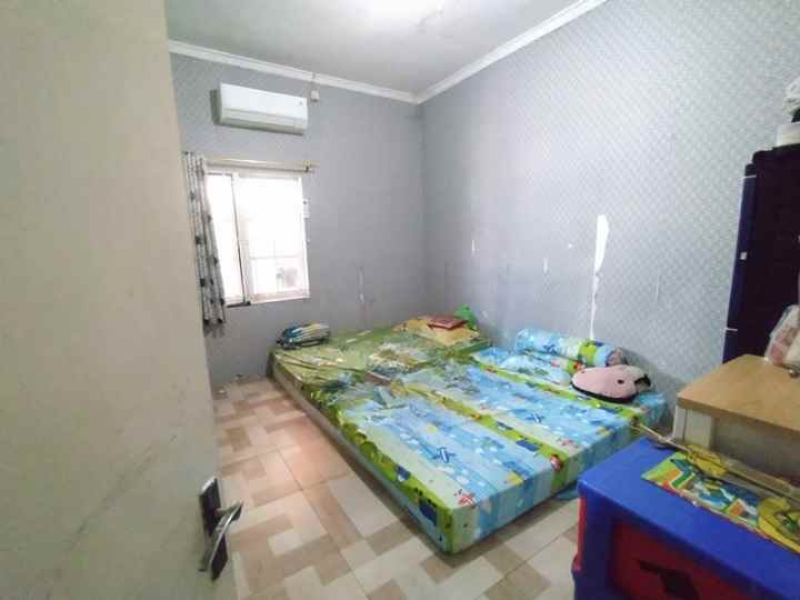 dijual rumah jalan bukit rivaria