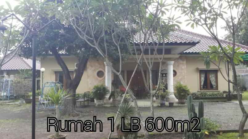 dijual rumah jalan cempaka cibubur