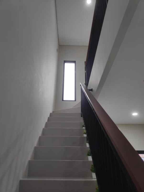 dijual rumah jalan cibeureum sunting