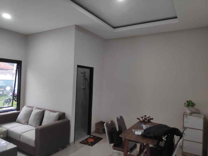 dijual rumah jalan cibeureum sunting