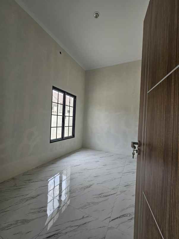 dijual rumah jalan ikrar ii cipayung depok