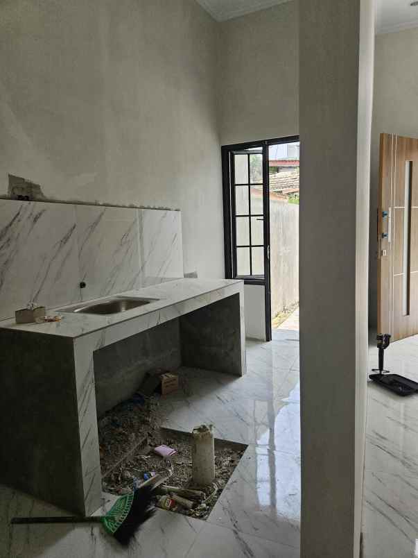 dijual rumah jalan ikrar ii cipayung depok