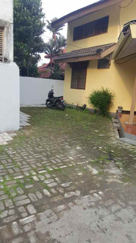 dijual rumah jalan kebagusan 1