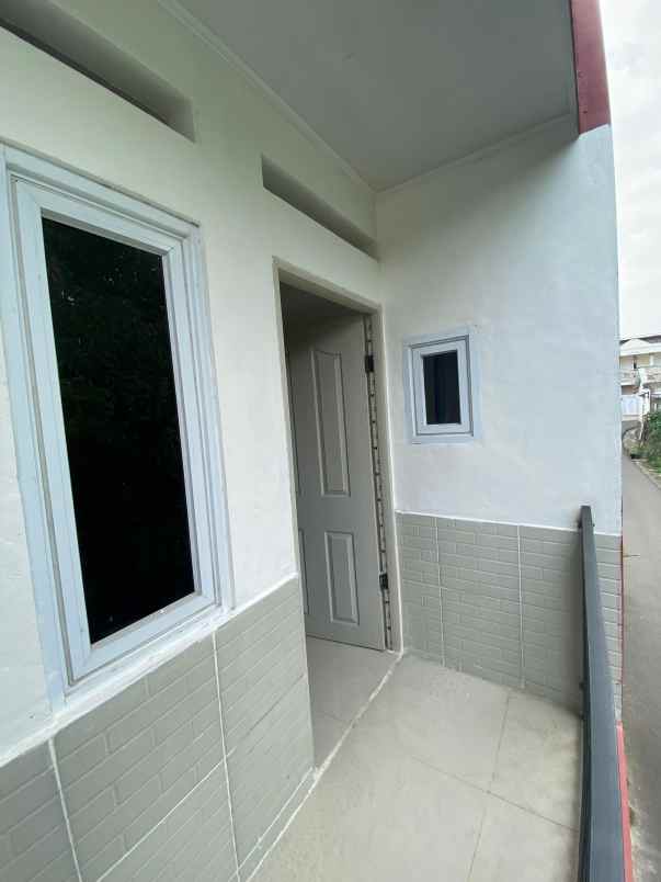 dijual rumah jalan ketapang beji depok