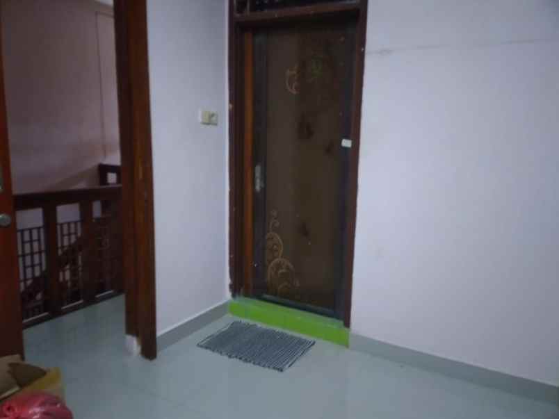 dijual rumah jalan kramat