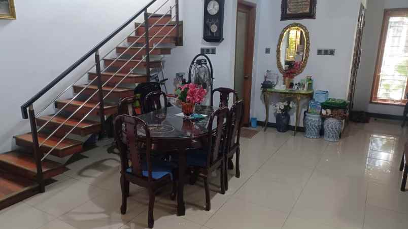 dijual rumah jalan mampang residance